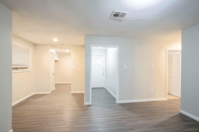 6702 Leedale Street, Houston, TX 77016