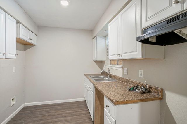 6702 Leedale Street, Houston, TX 77016