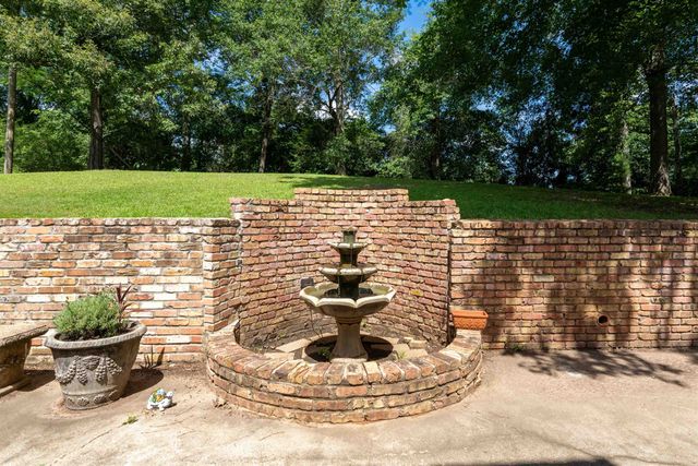 312 Horseshoe Dr., Kilgore, TX 75662