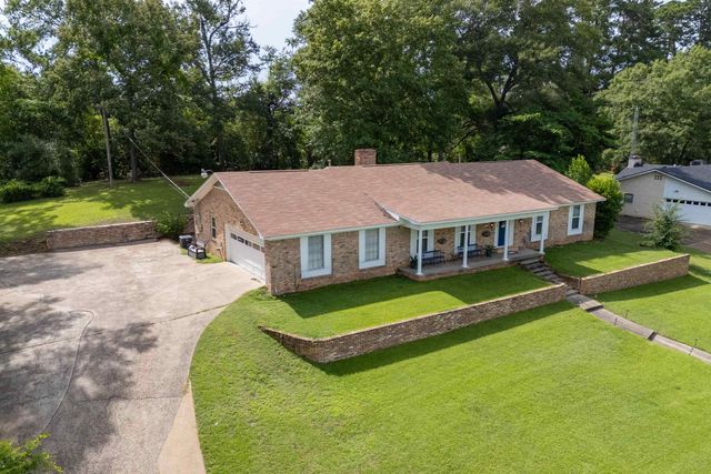312 Horseshoe Dr., Kilgore, TX 75662