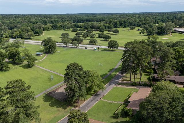 312 Horseshoe Dr., Kilgore, TX 75662