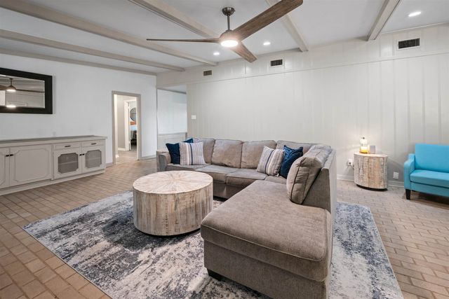 312 Horseshoe Dr., Kilgore, TX 75662