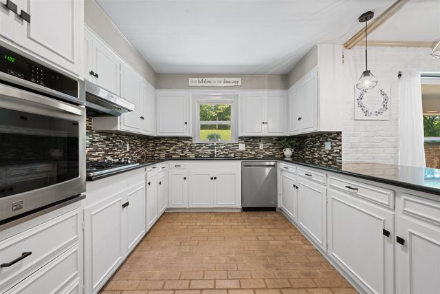 312 Horseshoe Dr., Kilgore, TX 75662