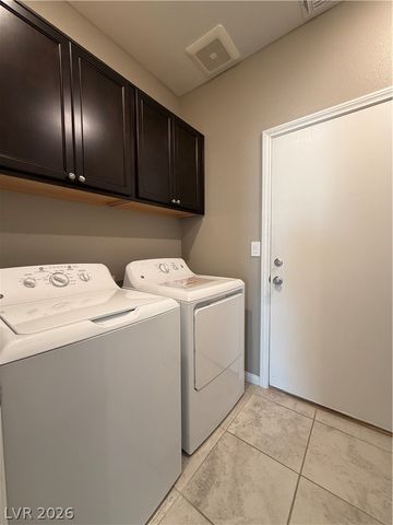 5802 Holbeche Street, Las Vegas, NV 89113