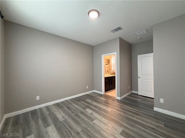 5802 Holbeche Street, Las Vegas, NV 89113