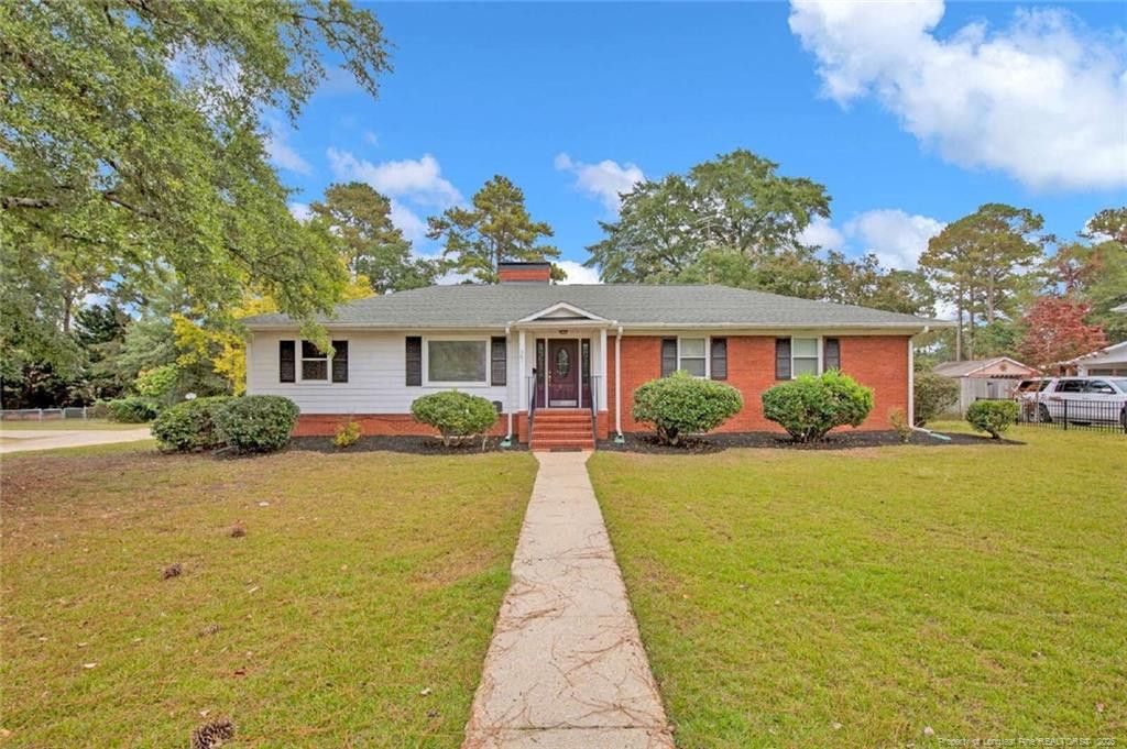 301 Fairfield Road, Fayetteville, NC 28303