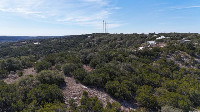 3050 Skyline, Canyon Lake, TX 78133