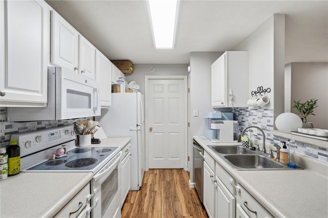 1901 Waterstone Boulevard 208, Miamisburg, OH 45342