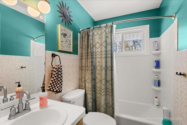 1108 S 12th Street, St. Charles, IL 60174