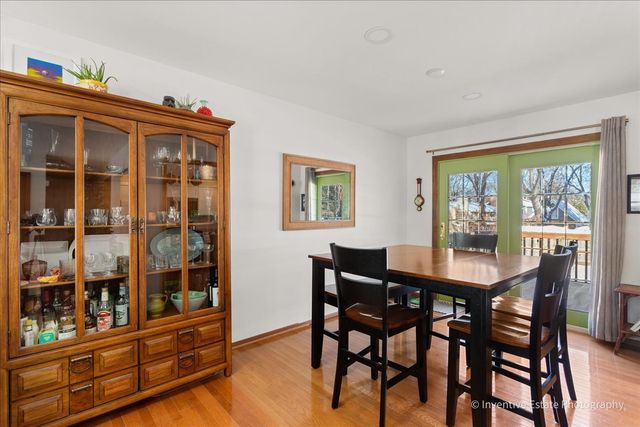 1108 S 12th Street, St. Charles, IL 60174