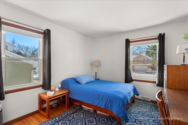 1108 S 12th Street, St. Charles, IL 60174