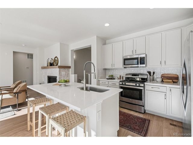 12636 Sandstone Dr, Broomfield, CO 80021