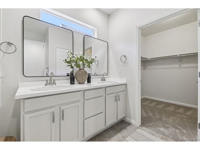 12636 Sandstone Dr, Broomfield, CO 80021