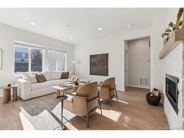 12636 Sandstone Dr, Broomfield, CO 80021