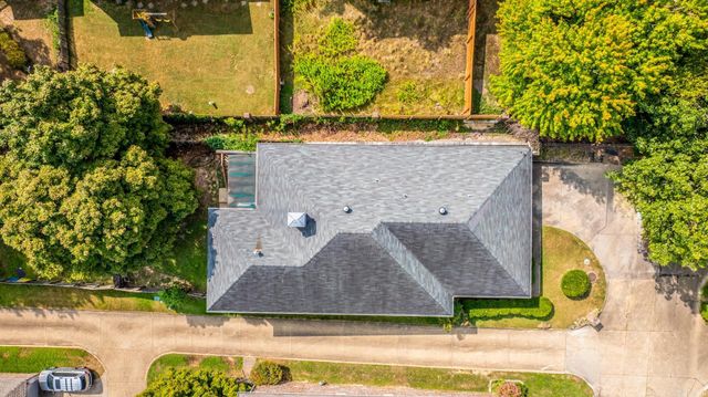 1323 Gleneagles Lane, Little Rock, AR 72211