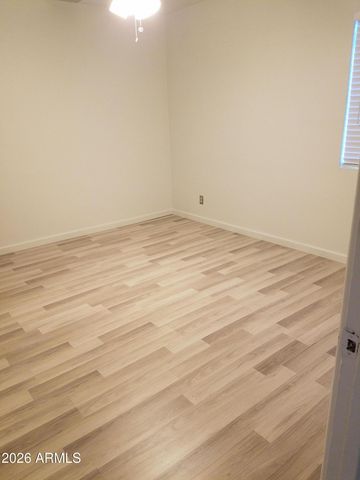 814 E LAMAR Road, Phoenix, AZ 85014
