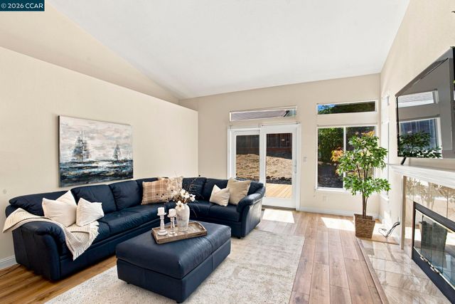 636 Julpun Loop, Clayton, CA 94517