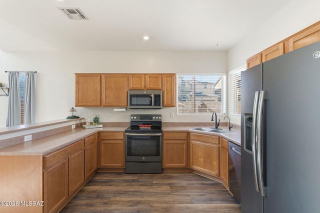 126 W Camino Rancho Viejo, Sahuarita, AZ 85629