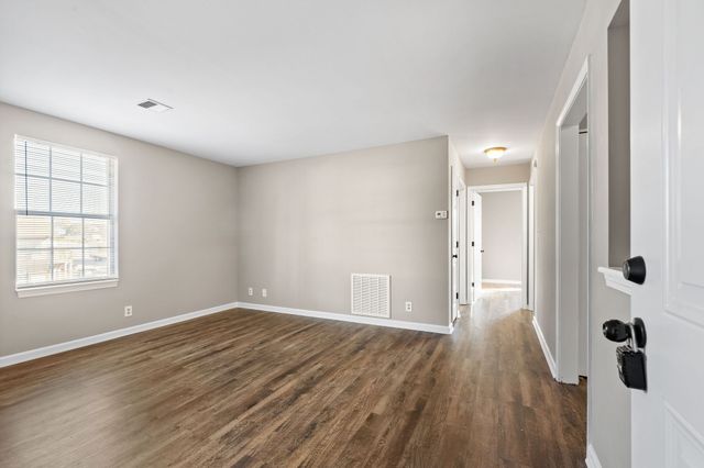 155 Jack Miller Blvd Apt 4, Clarksville, TN 37042