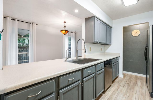 10440 Montgomery Boulevard NE, Albuquerque, NM 87111