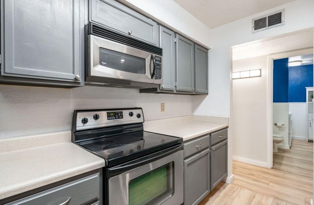 10440 Montgomery Boulevard NE, Albuquerque, NM 87111