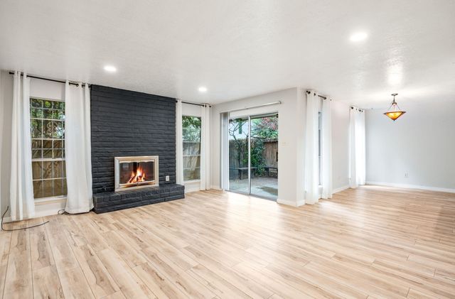 10440 Montgomery Boulevard NE, Albuquerque, NM 87111