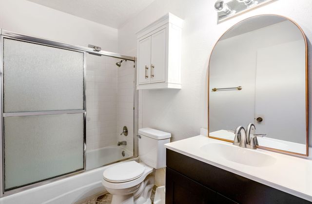 10440 Montgomery Boulevard NE, Albuquerque, NM 87111