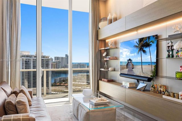 4100 Island Blvd PH-1, Aventura, FL 33160