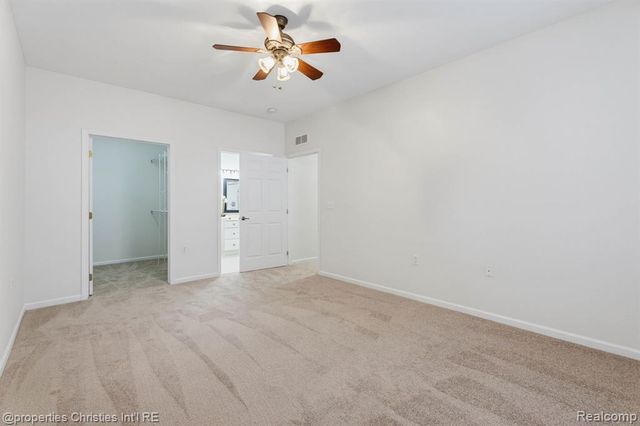 730 Amberly Drive, Waterford, MI 48328