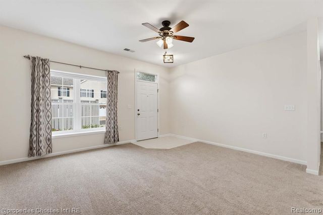730 Amberly Drive, Waterford, MI 48328