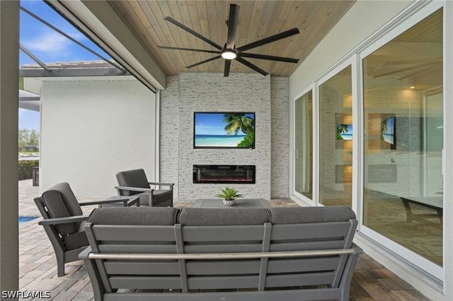 14900 Blue Bay CIR, Fort Myers, FL 33913