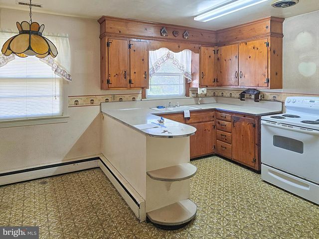105 LAKEVIEW DR, Salisbury, MD 21804