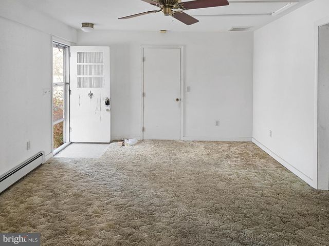 105 LAKEVIEW DR, Salisbury, MD 21804