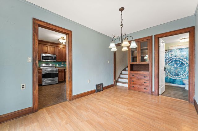 492 S 350 W, Valparaiso, IN 46385