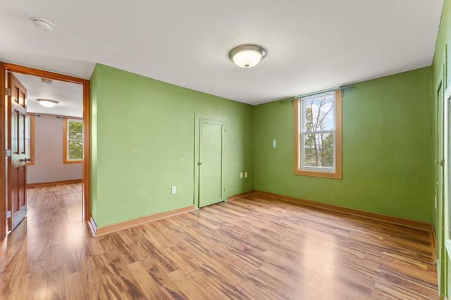 492 S 350 W, Valparaiso, IN 46385