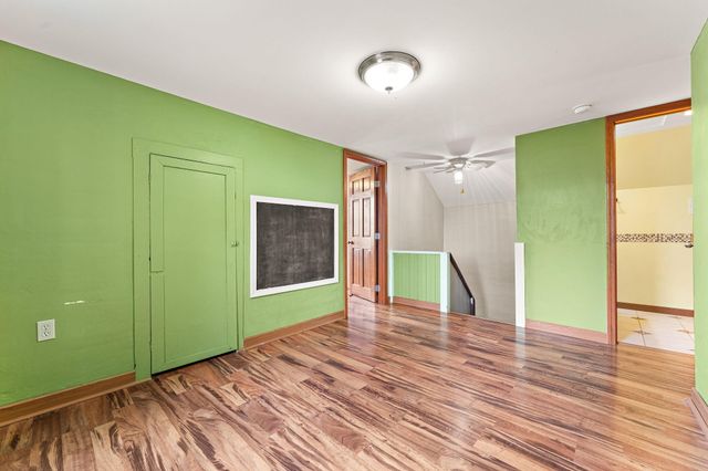 492 S 350 W, Valparaiso, IN 46385