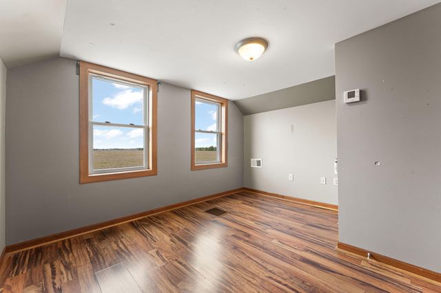 492 S 350 W, Valparaiso, IN 46385