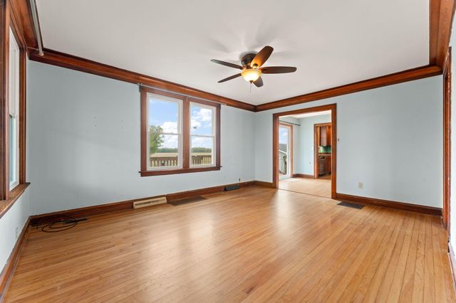 492 S 350 W, Valparaiso, IN 46385
