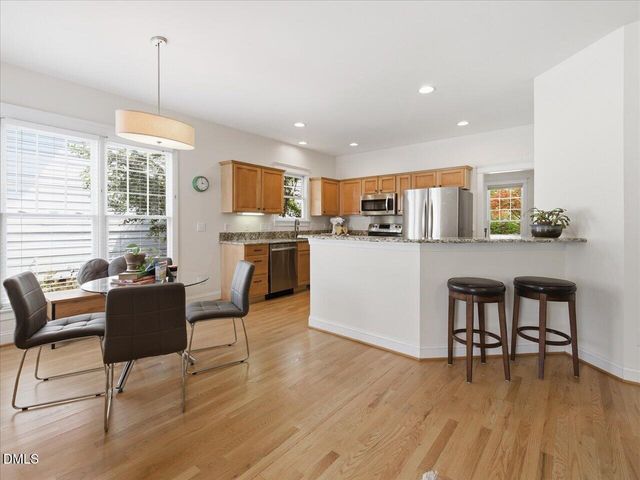 913 Edgewater Circle, Chapel Hill, NC 27516