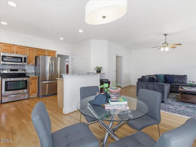 913 Edgewater Circle, Chapel Hill, NC 27516