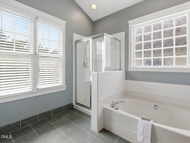 913 Edgewater Circle, Chapel Hill, NC 27516