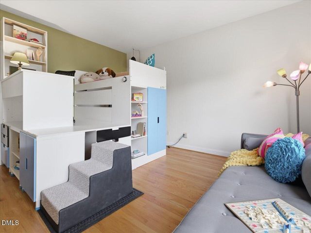 913 Edgewater Circle, Chapel Hill, NC 27516
