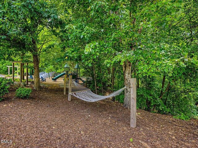 913 Edgewater Circle, Chapel Hill, NC 27516