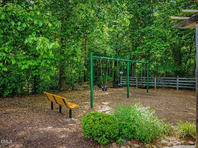 913 Edgewater Circle, Chapel Hill, NC 27516
