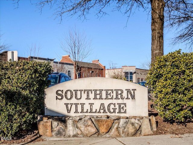 913 Edgewater Circle, Chapel Hill, NC 27516