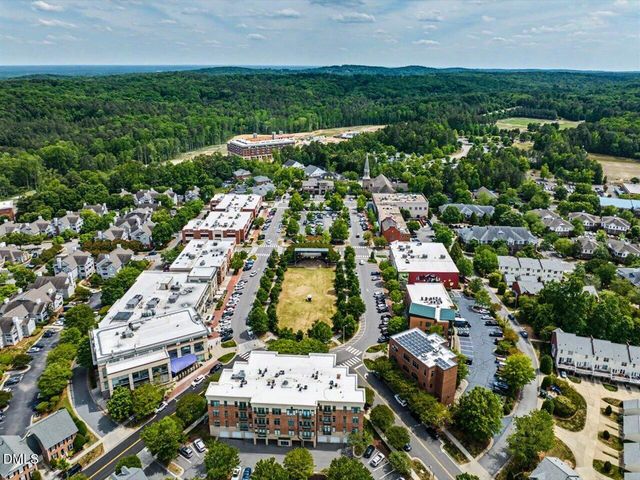 913 Edgewater Circle, Chapel Hill, NC 27516