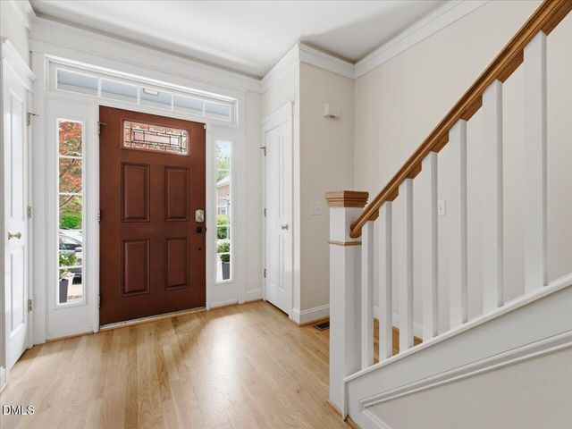 913 Edgewater Circle, Chapel Hill, NC 27516