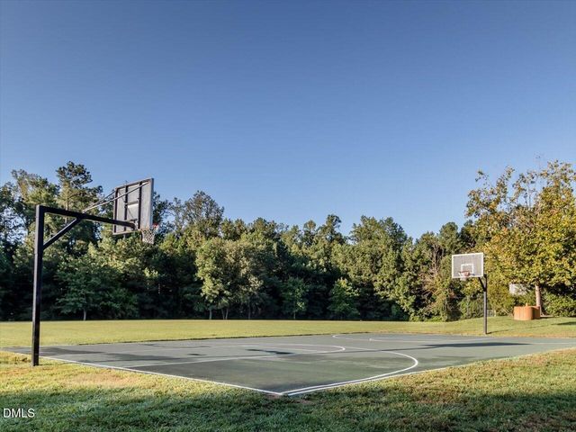 913 Edgewater Circle, Chapel Hill, NC 27516