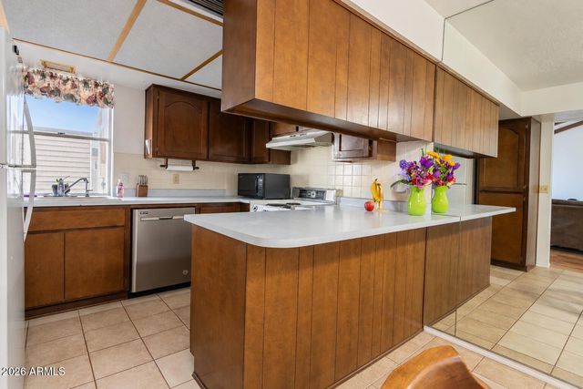 182 LAGUNA Drive E, Litchfield Park, AZ 85340