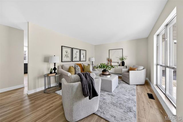 2120 Quirinal Court, Fenton, MO 63026